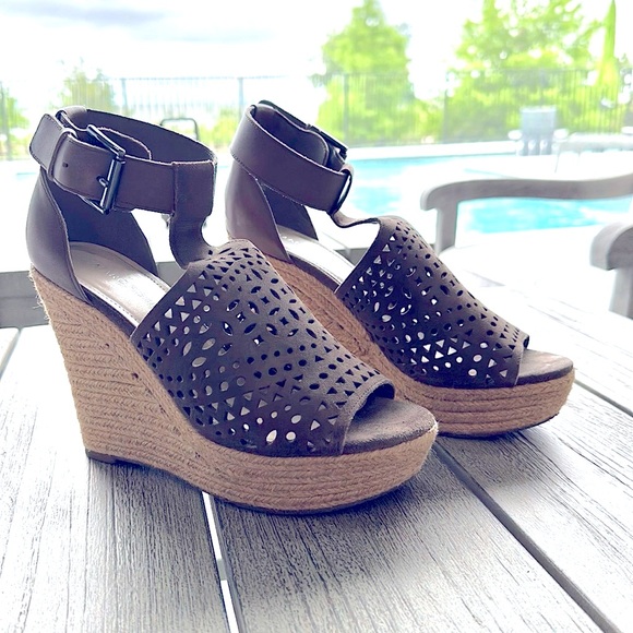 Marc Fisher Shoes - Marc Fisher wedge sandal